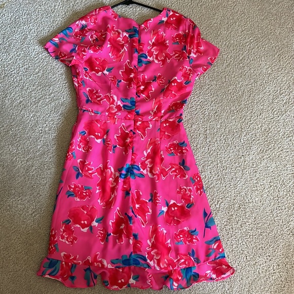 Pink Lily Floral Dress - Picture 4 of 5